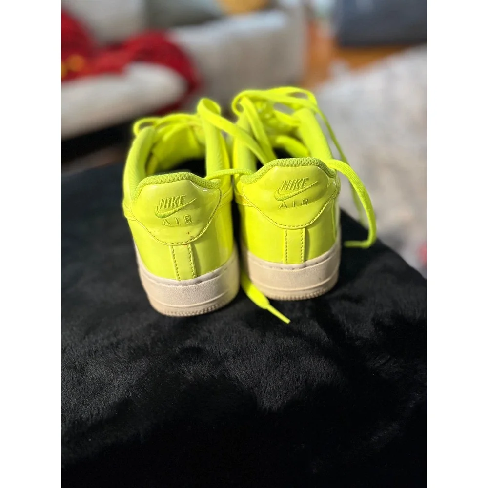 Nike Air Force 1 Low Volt Neon Yellow Patent Leather Sneakers AO2286-700 Size 7Y